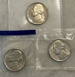 1988 P D S Jefferson Nickel - Proof & BU 3 Coin Lot - Mint Cello - Picture 1 of 5