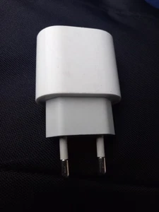 20W USB-C Power Adapter EU Plug Fast Charger for iPhone iPad Apple Watch used - Picture 1 of 8