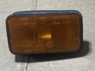 JAGUAR XJS 93.5-96 LUZ REFLEX MARCADOR LADO PASAJERO TRASERO DERECHO LHC5032AA OEM Foto 1 de 4