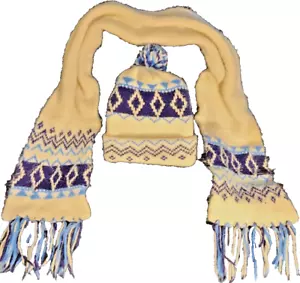 Set Calza Cappello e Sciarpa Abbinata Vintage Design Geometrico Colore Crema e Blu - Foto 1 di 1