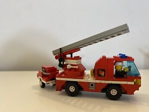 LEGO Town: Blaze Battler (6593) Fire Engine w/ Minifigure  (1991)