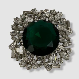 $299 Kenneth Jay Lane Women's Silver Emerald Centre Brooch - Picture 1 of 4