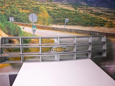 格栅雪佛兰 NOS 1983 - 1990 S-10 Blazer S/T 卡车 GM 14067219 15594206 OH — 第 1/4 张图片