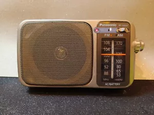 Panasonic RF-2400D AM/FM Portable Radio AC/Battery powered - Silver - Picture 1 of 9