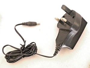 Original Nokia 3.5mm Barrel Pin AC2X 5.3v 500ma / ACP 7X 3.7v 355ma UK Charger - Picture 1 of 12