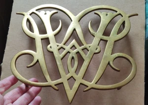 De colección, The gran Virginia Metal Crafters Williamsburg Latón Sólido 1950 Trivet - Imagen 1 de 4