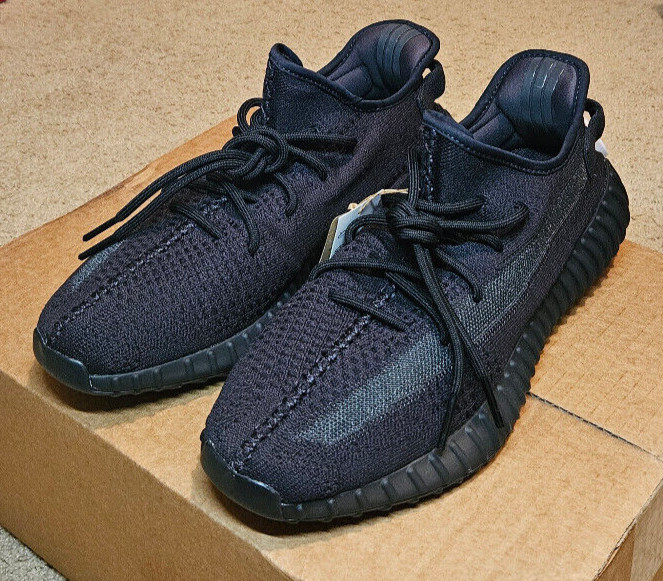 2つ目☆27.5新品未使用☆ YEEZY BOOST 350 v2 onyx