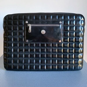 Knomo London Spazzolato Laptop Sleeve Tasche schwarz Blase gesteppt Plüsch gefüttert - Bild 1 von 11