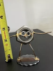 Tuerca de fútbol"" Estatuilla de metal artesanal soldada de Rock Creek Metalcraft hecha a mano - Imagen 1 de 4