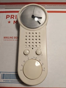 Mervyn's (Model 2088) Water Resistant Wall Hanging Clock Radio For The Shower - Picture 1 of 14