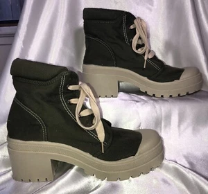 On Your Feet High Top Shoes Chunky Block Heel Army Green Womens Size 6.5 - Picture 1 of 9
