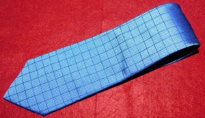 THOMAS PINK MADE IN ENGLAND BLUE/LIGHT BLUE CROSS STRIPED TIE - DESIGNER TIES. - Picture 1 of 4