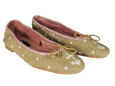 By Paige Needlepoint Ballet Flats Anchor Dots in Biege / White Women's Size US 9 - Image 1 of 4