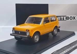 Lada Niva Yellow Orange 1:24 WHITEBOX - Picture 1 of 8