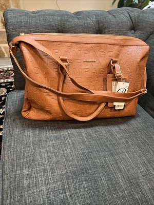 Cartera Bandolera Convertible Rampage Marrón Carmelo Nueva con Etiquetas Precio de venta sugerido por el fabricante $138 Foto 1 de 4