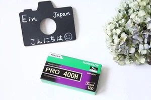 【Refrigerate】FUJIFILM Fujicolor PRO 400H Negative 120 Film, 5 Rolls 2023.04 - Picture 1 of 5
