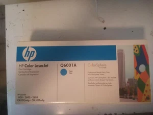 Tóner cian HP original OEM color LaserJet Q6001A 1600 2600 2605 - sellado nuevo - Imagen 1 de 1