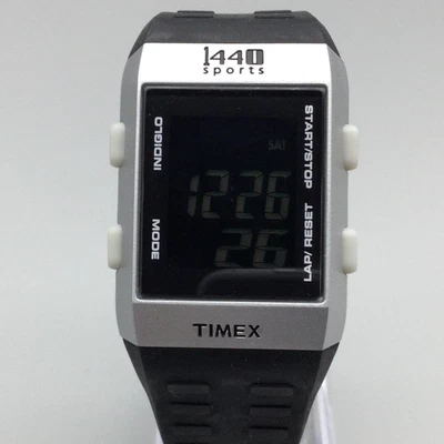 Timex 1440 Reloj Digital Deportivo Hombre 29mm Correa Negra Indiglo T5F681 Batería Nueva Foto 1 de 4