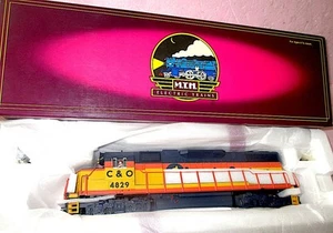 Motor diésel MTH Premier 20-2491-1 C&O Chessie GP38-2 con PS-2 + doble humo NUEVO - Imagen 1 de 7