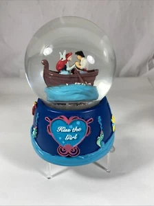 Disney Little Mermaid Snow Globe "Kiss the Girl" Musical Ariel & Eric 1998 - Picture 1 of 8
