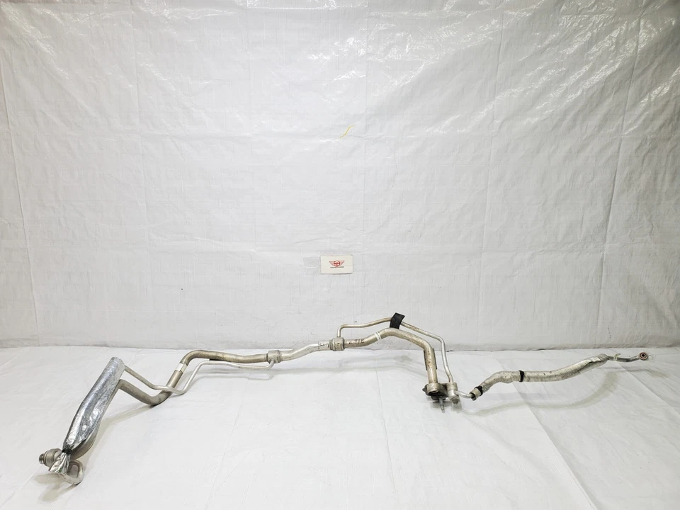 2015-2018 Ford Edge A/C Air Conditioner Suction Pipe Assembly OEM DG9Z-19A834-J Foto 1 de 4