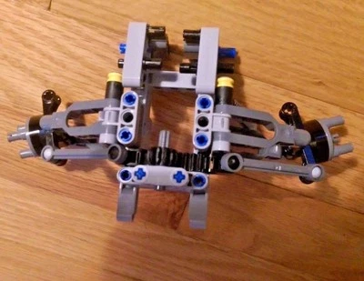 LEGO Technic - Front Steering + Independent Suspension for Servo Motor new parts - Image 1 of 4