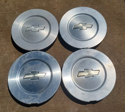 Chevrolet Trailblazer  center cap set (4 pieces) 2004-2009 part # 9595108 S2 - Image 1 of 3