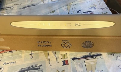 Кашемировая пластина подоконника передней двери для пассажира Buick Lucerne 2006-2011 15891906 - Изображение 1 из 4