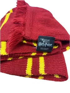 Authentic Gryffindor Scarf | HARRY POTTER WIZARDING WORLD Universal Studios N1 - Picture 1 of 3