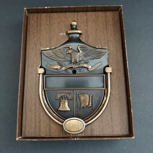 Vintage US Bicentennial Metal Door Knocker Eagle - Front Door Hardware Orig Box - Picture 1 of 4