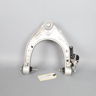 Brazo de control superior BMW 528i 535i 550i 650i 750i 2009-2019 31126775967 OEM usado Foto 1 de 4