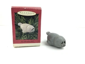 Hallmark Lou Rankin Sello 1992 Clip en recuerdo adorno de Navidad QX5456 - Imagen 1 de 10