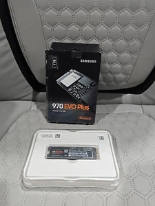 Samsung 970 EVO Plus SSD interno 1 TB M.2 NVMe - (MZ-V7S1T0B/AM) - Foto 1 di 3