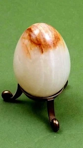 Lovely Brown / White Mottled Stone Egg Vintage Collectable - Picture 1 of 10