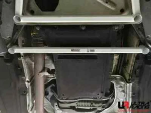 Barra inferior media 2 puntos para BMW F15 (X5)/F16 (X6) 4x4 2014-2019 Ultra Racing - Imagen 1 de 9