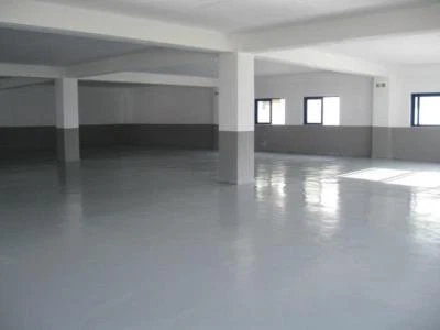 VERNICE GRIGIA RESISTENTE PER PAVIMENTI - FABBRICA - GARAGE - SHOWROOM - GRANDE FLOORMASTER - Immagine 1 di 3