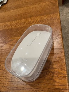 Apple Cordless Mouse  Bluetooth 3.0 Wireless AAA Battery Powered NEW CONDITION - Picture 1 of 3