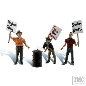 A2557 Woodland Scenics G Striking Picketers - Picture 1 of 1