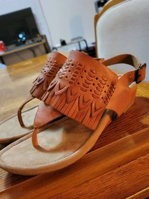 Tan Fringed Leather Slingback BOHO Style Thong Sandals By Comfortiva Sz 9W. - Image 1 of 4