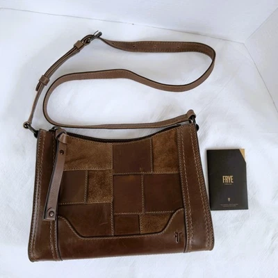 Bolsa tiracolo Frye MELISSA couro e camurça patchwork fina - Imagem 1 de 4