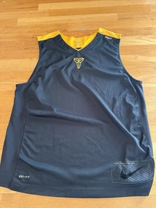 Kobe Bryant Basketball Trikot Herren XL schwarz gold Nike KB24 Mamba ärmellos - Bild 1 von 5