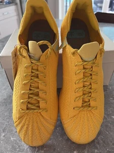 Men’s Sz 8 GOLD Adidas Superstar Pk Primeknit Pharrell Williams Sneakers Shoes - Picture 1 of 7