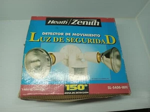 Heath Zenith Outdoor Motion Sensor Security Flood Light with Timer SL-5406-Wh - Picture 1 of 1