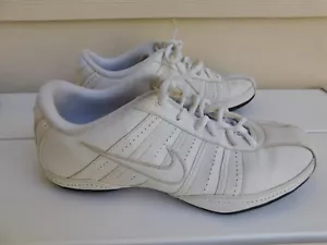Nike Shoes Womens 9 Musique III Sneakers White Leather Lace Up Casual 318076-111 - Picture 1 of 8