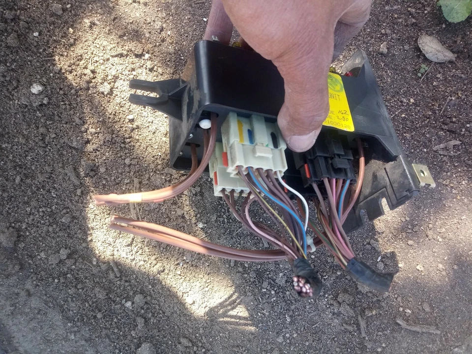 JAGUAR XJ6 CAJA DE FUSIBLES LADO DERECHO PASAJERO 1990 DBC5891 dbc5712 Foto 1 de 4