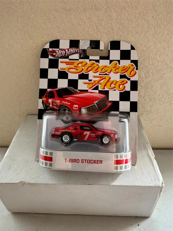 Hot Wheels Retro Entertainment Stroker Ace T-Bird Stocker K31 - Image 1 of 1
