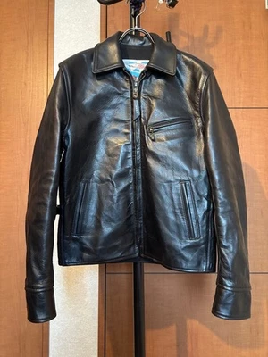 Chaqueta de Cuero Aero Medio Cinturón STF Talla 32 Negra Calce Ajustado Hecha en el Reino Unido Foto 1 de 4