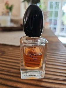 Giorgio Armani Si Eau de Parfum für Damen - 30ml - Bild 1 von 3