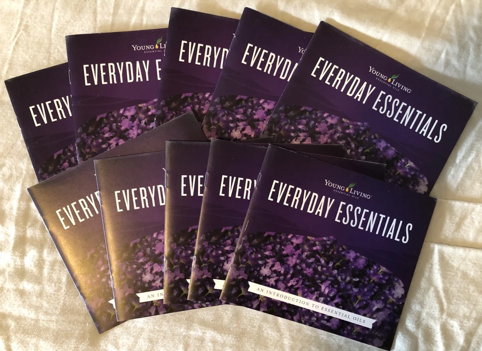 Lote de 10 ACEITES ESENCIALES COTIDIANOS JÓVENES VIVOS FOLLETO FOLLETO 17 PG (NUEVO) Foto 1 de 1