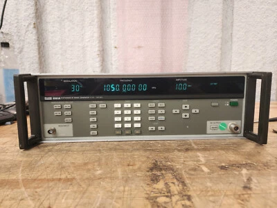 FLUKE 6061A Synthesized Signal Generator 10kHz-1050MHz Tested GOOD! - Image 1 of 2